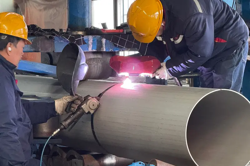 Stainless-Steel-Pipe-Welding